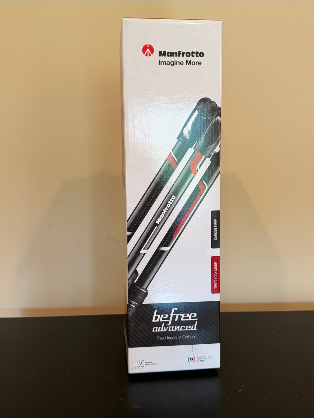 NIB Manfrotto BeFree Advanced Travel Tripod Kit in Carbon